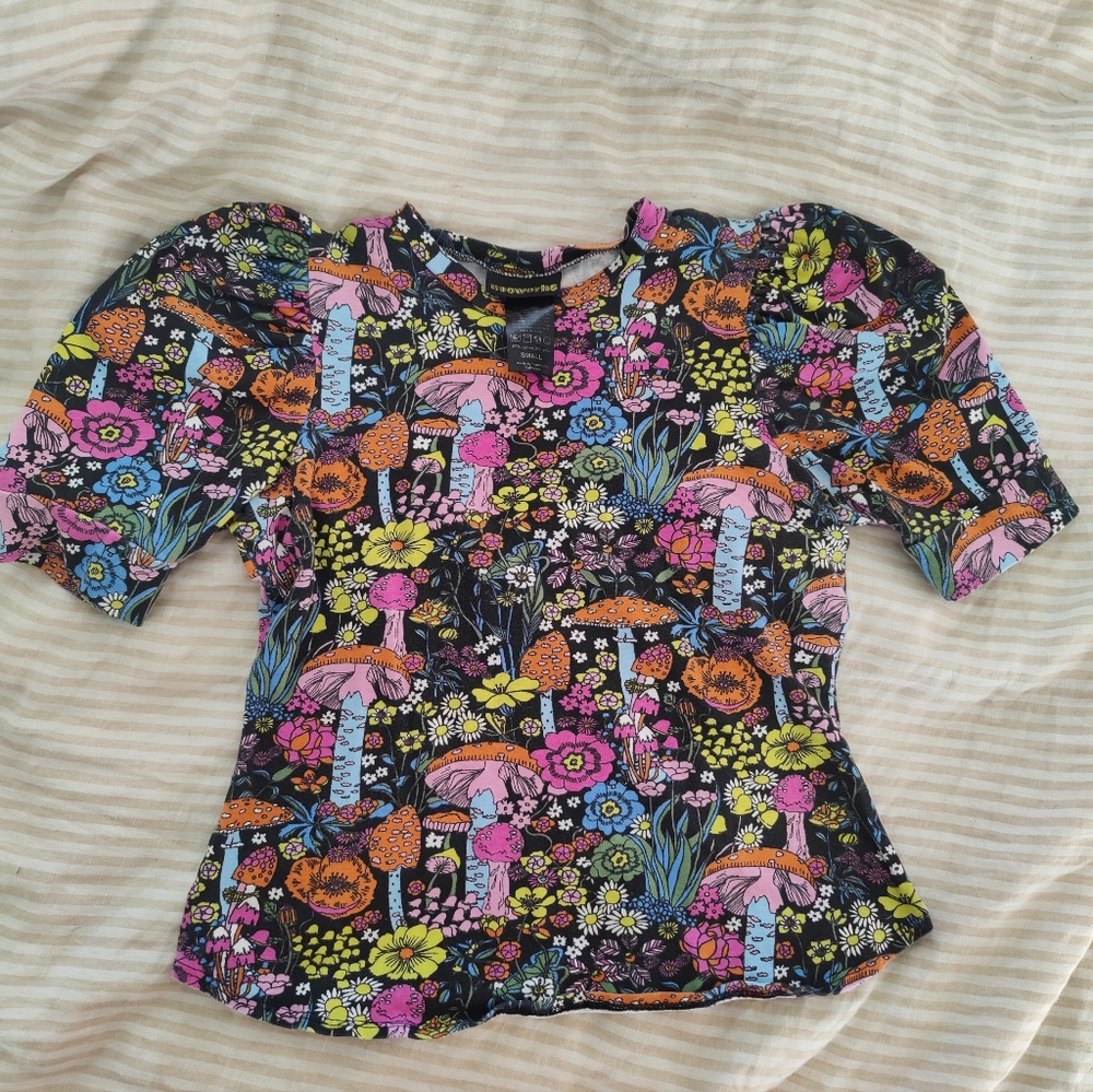 Nooworks Magic Mushroom Puff Sleeve Top